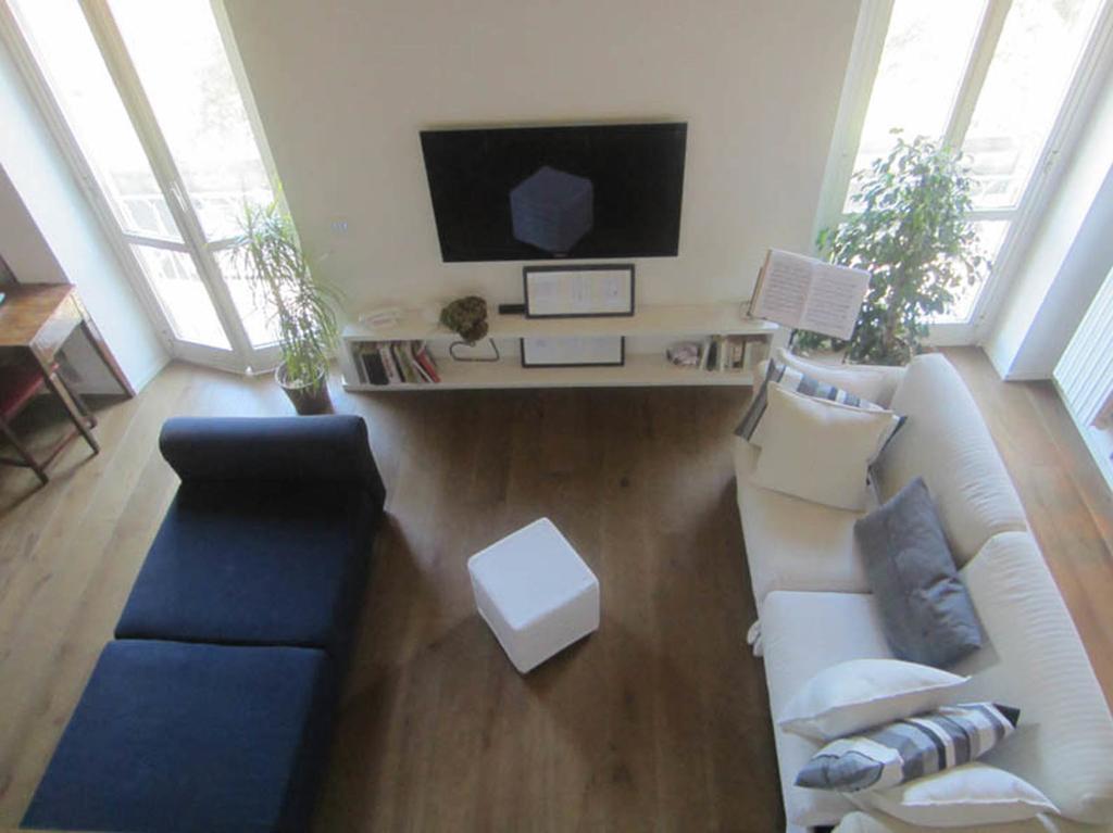 Over The Tiber Loft Rom