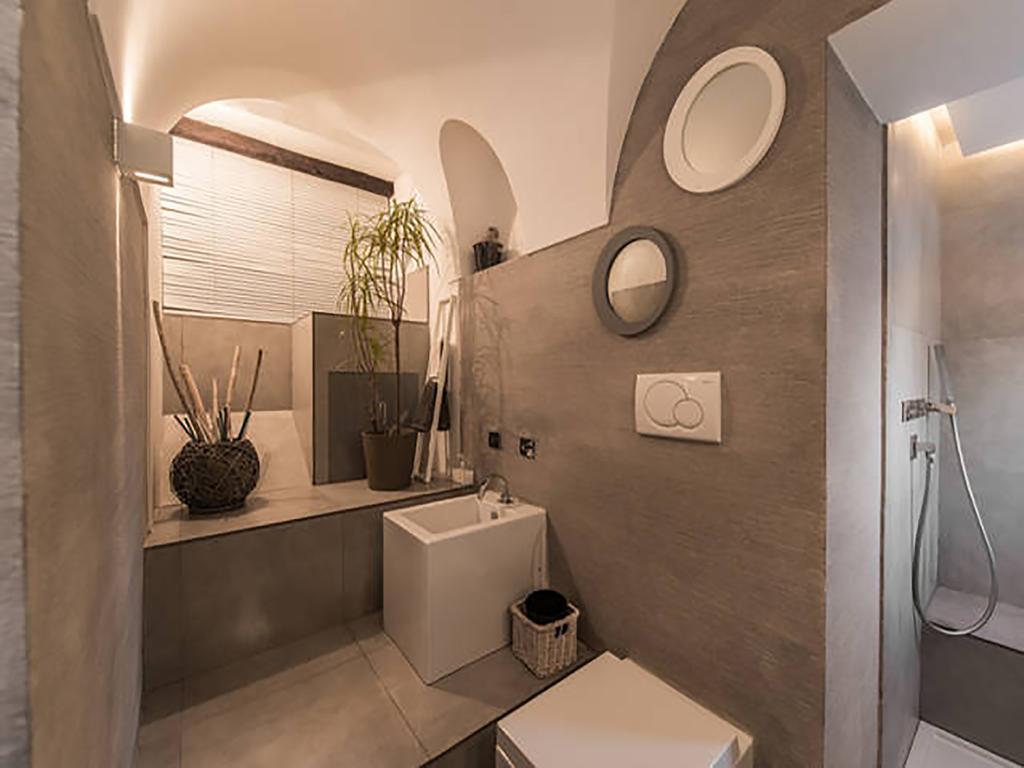 Over The Tiber Loft Rom